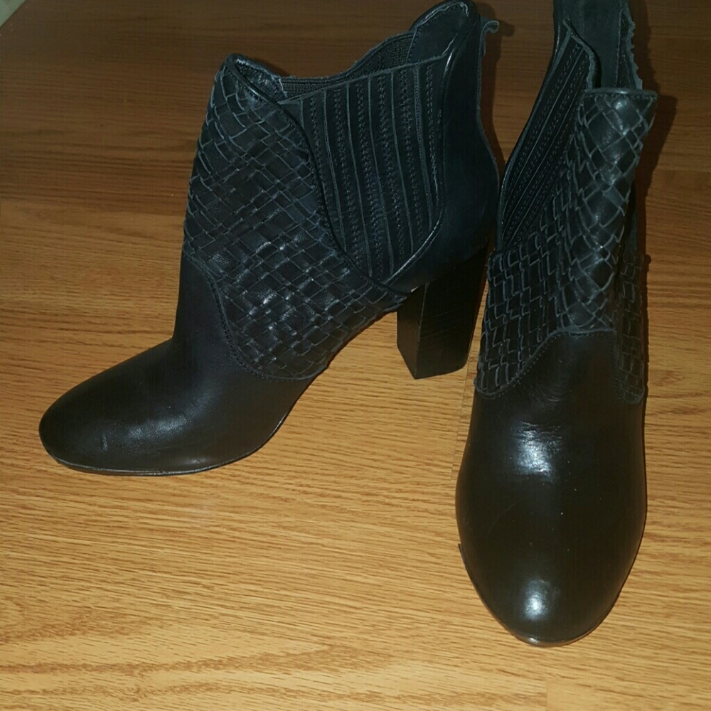 Black Boots
